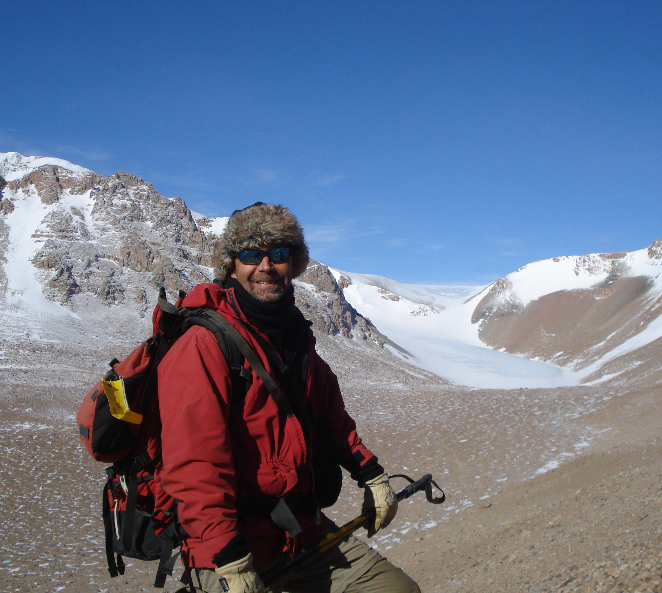 BHNSFS faculty member leading a field instruction session