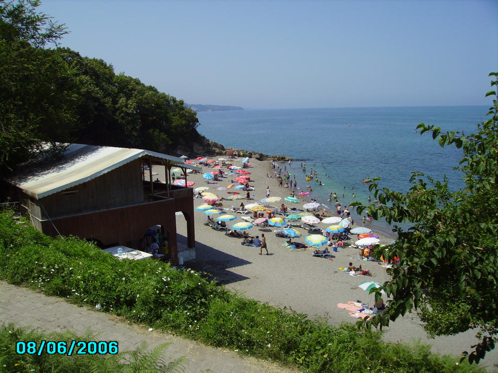 Field camp participants at a geological site during the BHNSFS Field Camp