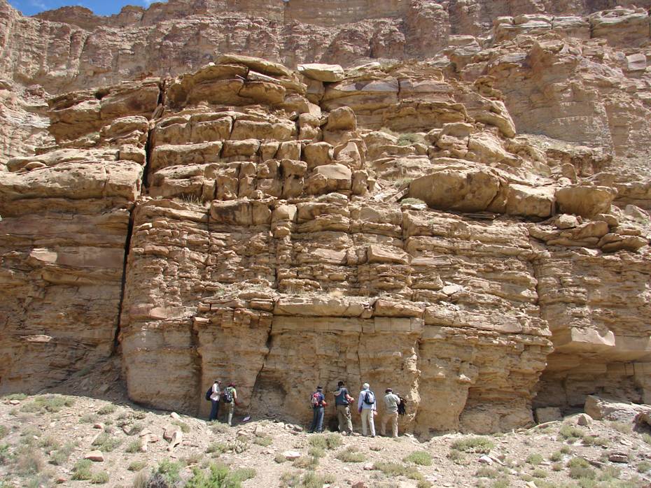 Students examining Mesozoic sedimentary units in the Colorado Plateau, Utah